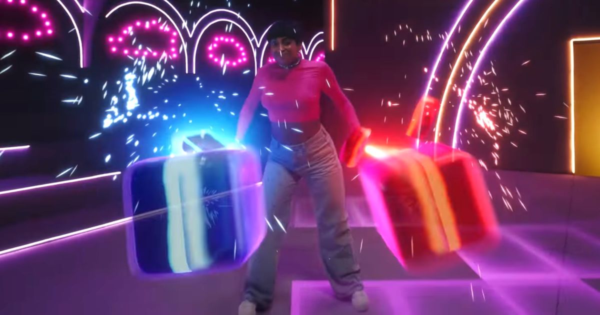 A beat saber player standing in a purple room slicing blocks 
