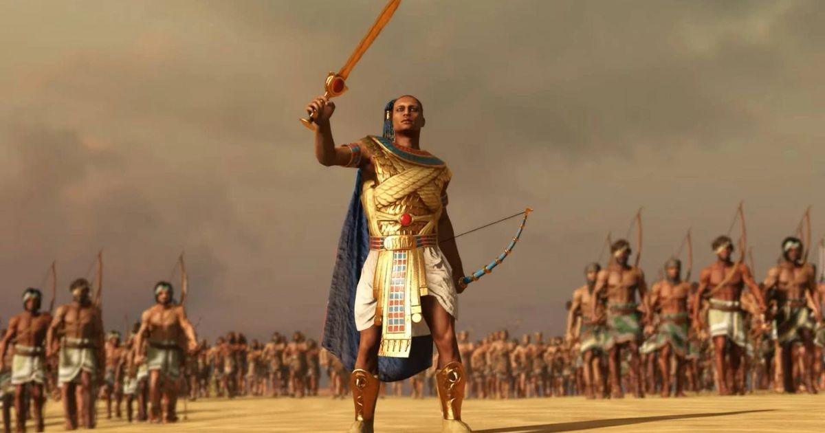 Total War: Pharaoh multiplayer - pharaoh with warriors behind him