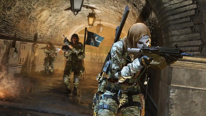 Soldiers make their way through a tunnel complex - modern warfare 2 won't launch