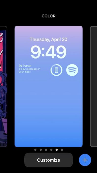 A screenshot of the iPhone lock screen chosen to switch to. 