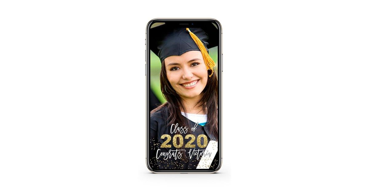An image of a Snapchat graduation filter