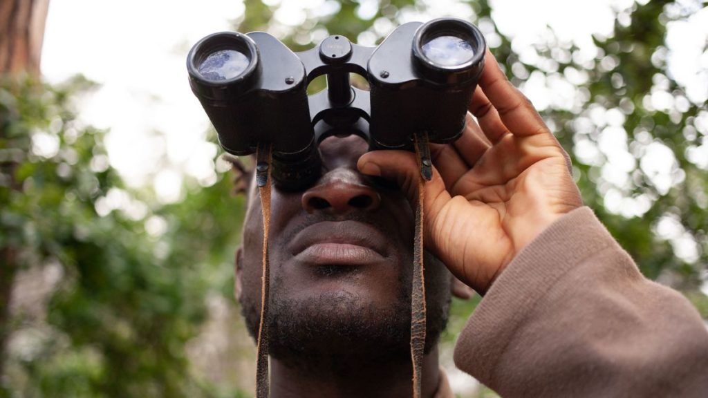 how-to-clean-binoculars