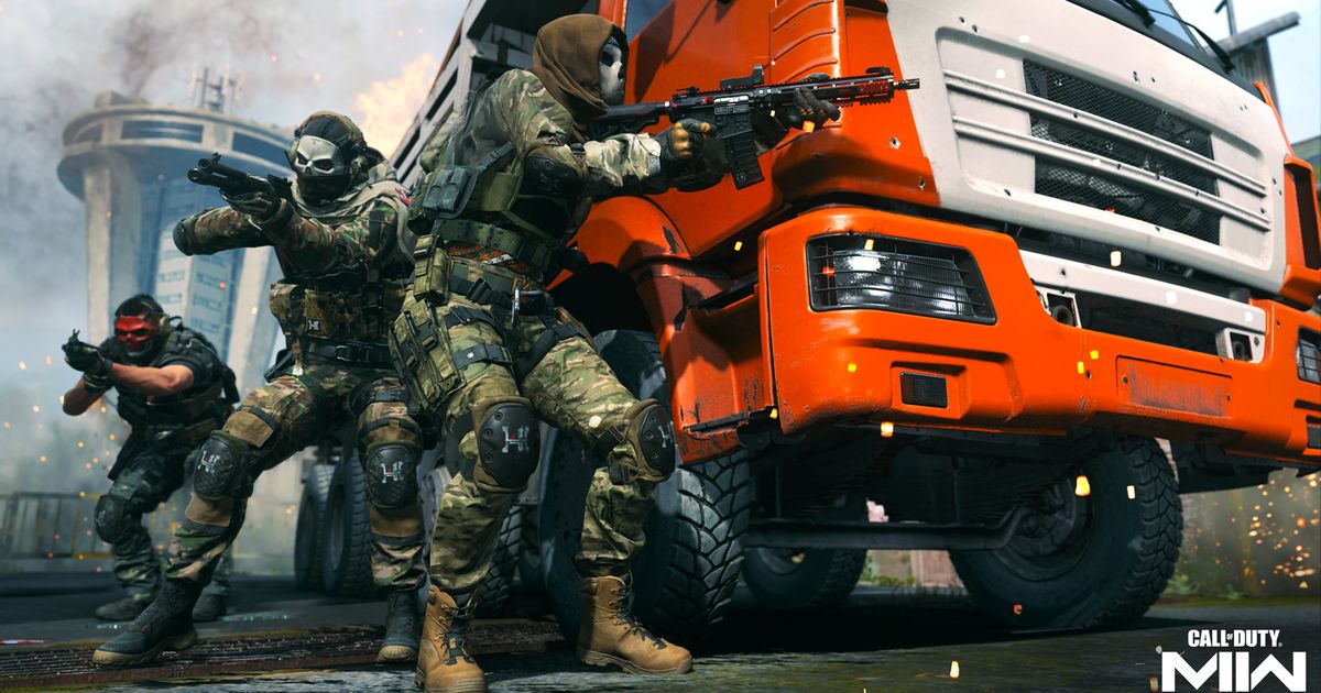 Three soldiers use a truck for cover - modern warfare 2 won't download