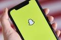 How to half swipe on Snapchat app on phone