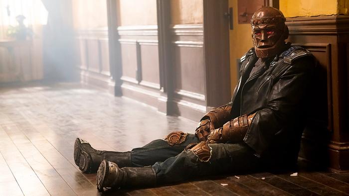 Brendan Fraser Gears Up for his Doom Patrol Role | DC