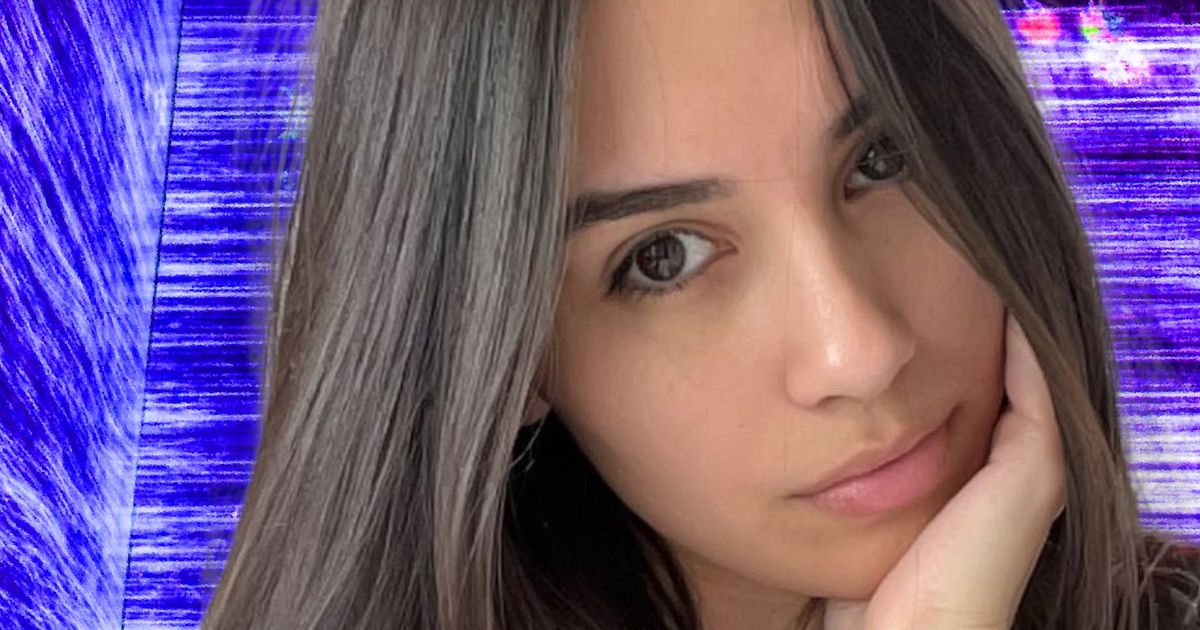AI girlfriend made by influencer Caryn Marjorie charges fans to fake chat with her 