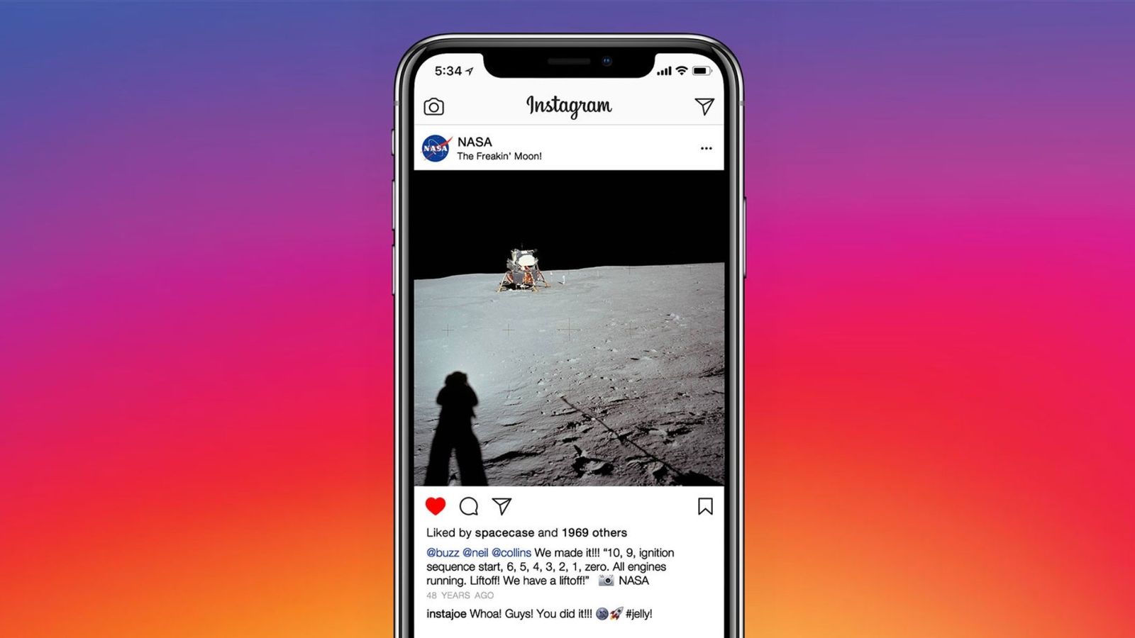 Instagram close friends posts - An image of the Instagram home feed on an iPhone