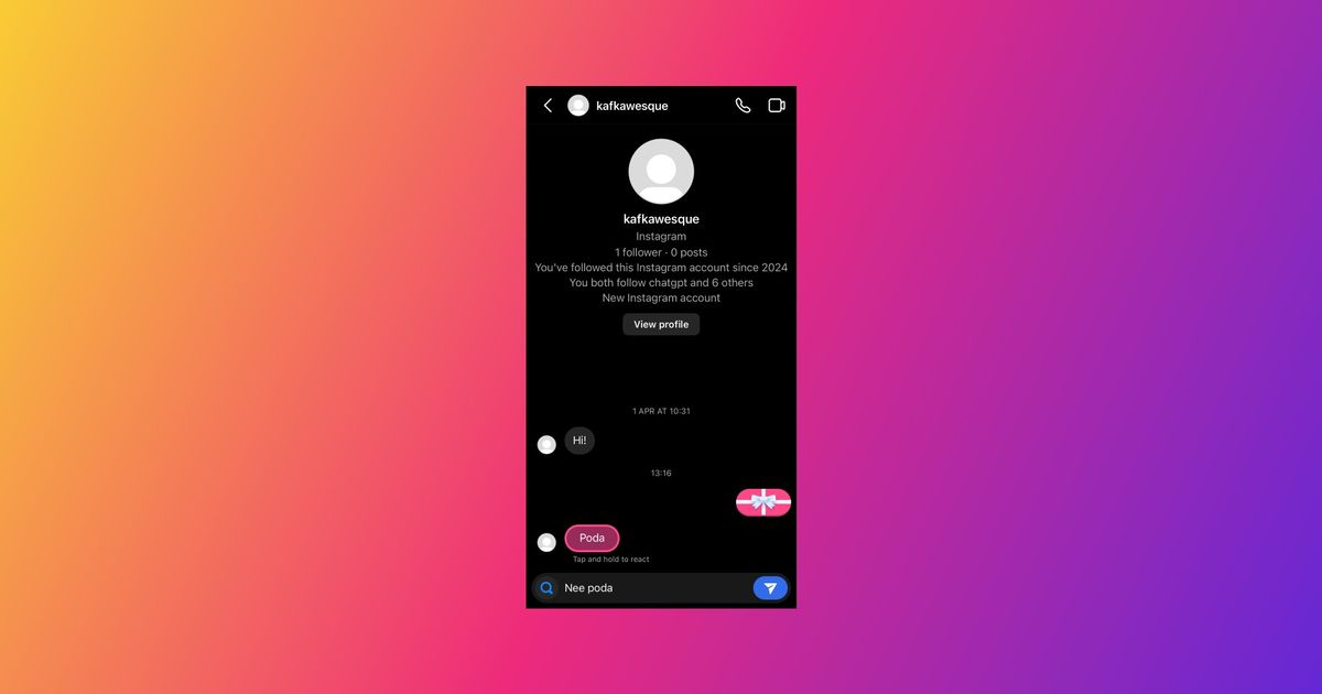 An image of gift messages in an Instagram chat - send