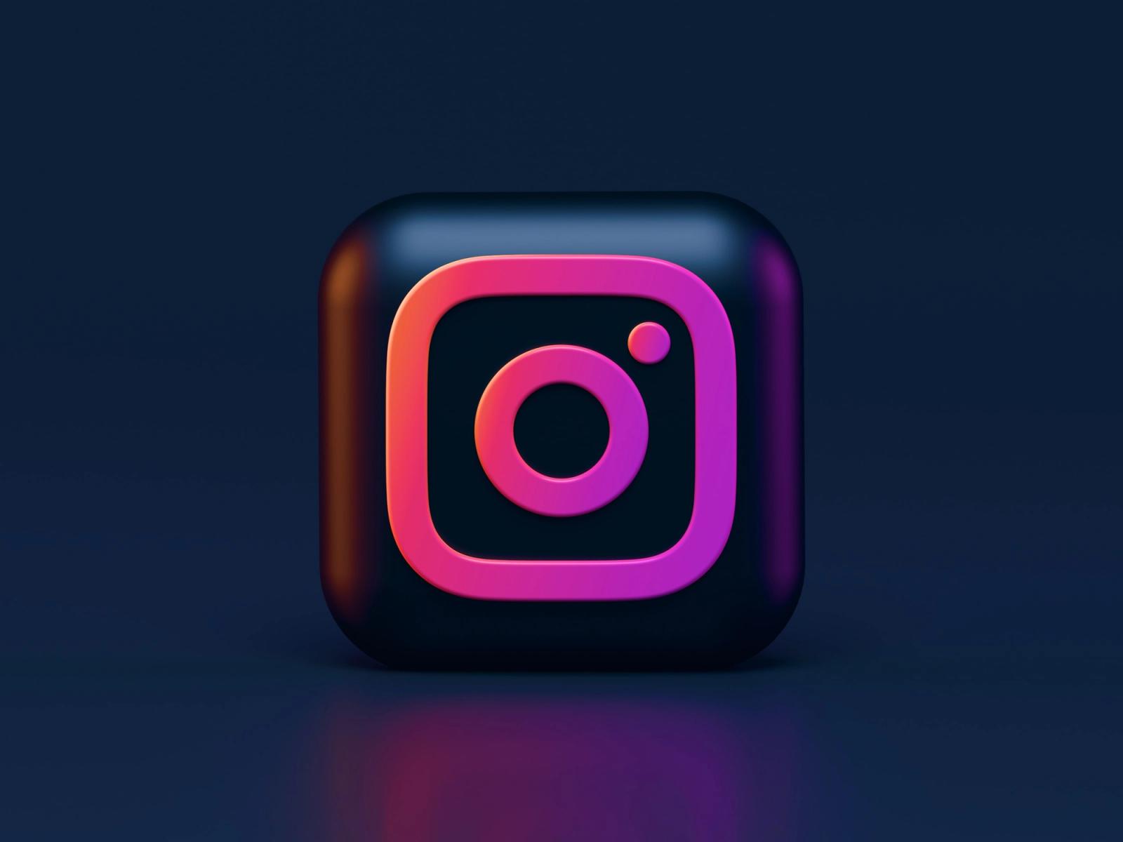 How to post a GIF on Instagram comment