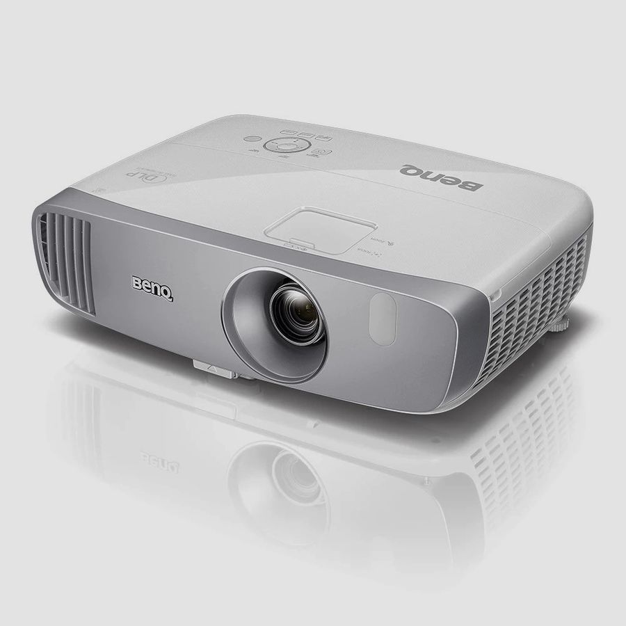 BenQ-HT2050A-gaming-projector
